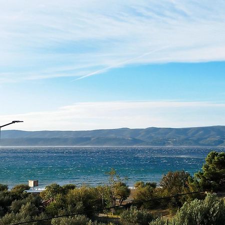 Ferienwohnung Am Sandstrand Оміш Екстер'єр фото